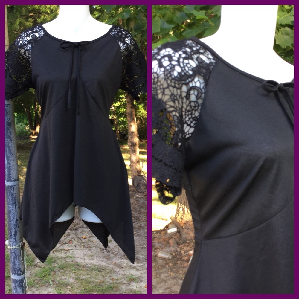 Lace Sleeved Tunic, sz M